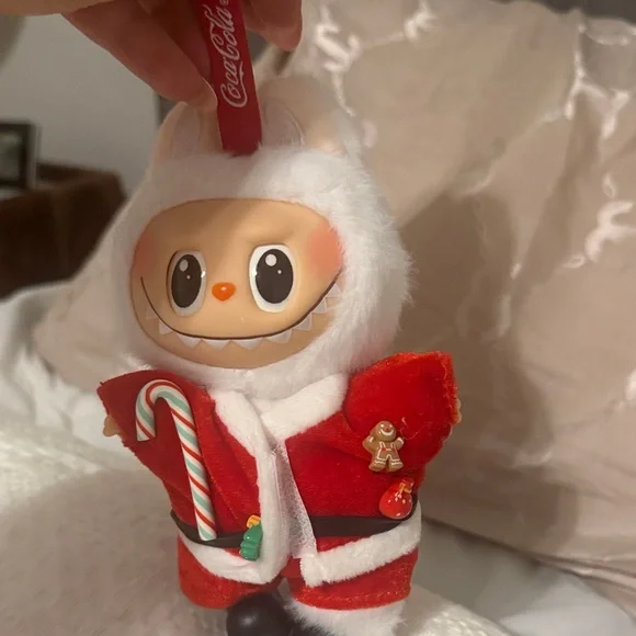 Coca-Cola Christmas Labubu. New 🆕 in the opened box - Picture 6 of 7